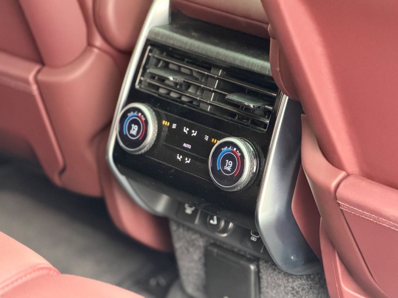 لاند روفر رينج روفر HSE P530 4.4L