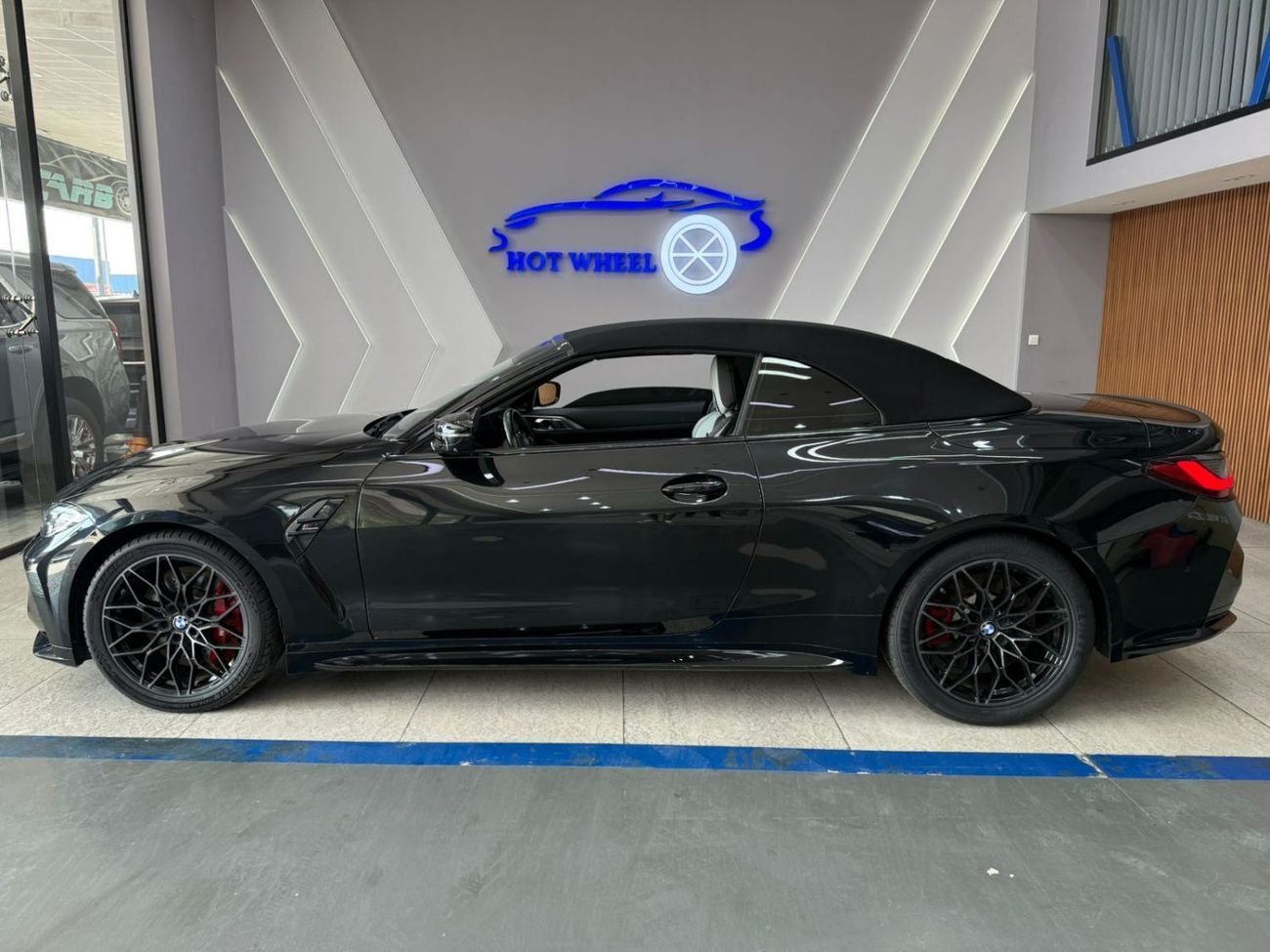 BMW M4 Competition | XDrive