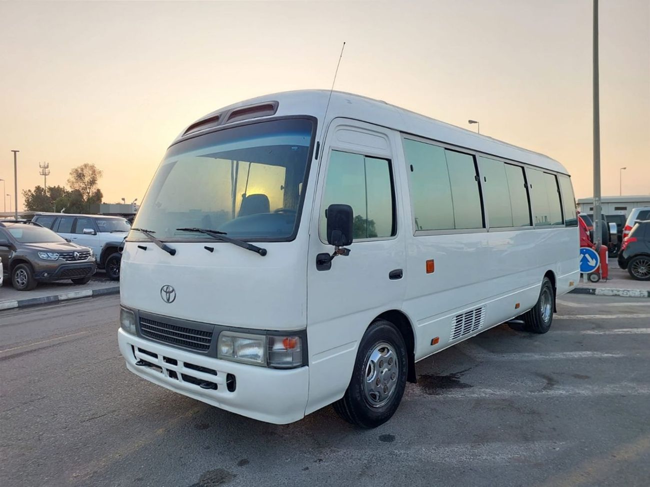 تويوتا كوستر 2002 TOYOTA COASTER BUS LHD 4.1 CC DIESEL MANUAL(PM00878)