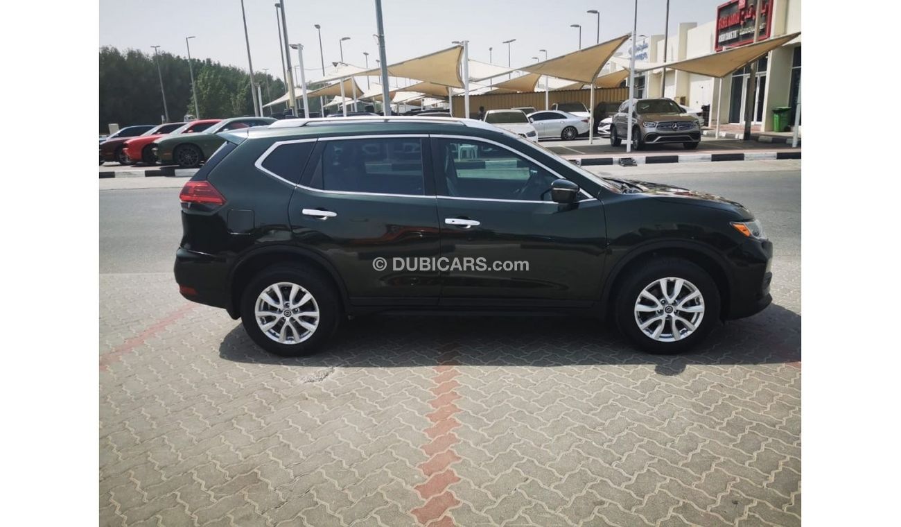 Nissan Rogue SV - AWD