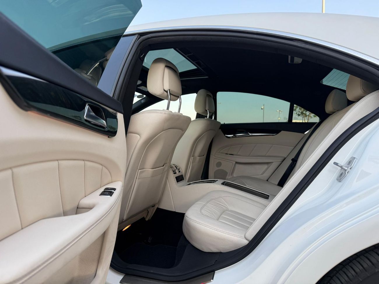 مرسيدس بنز CLS 400