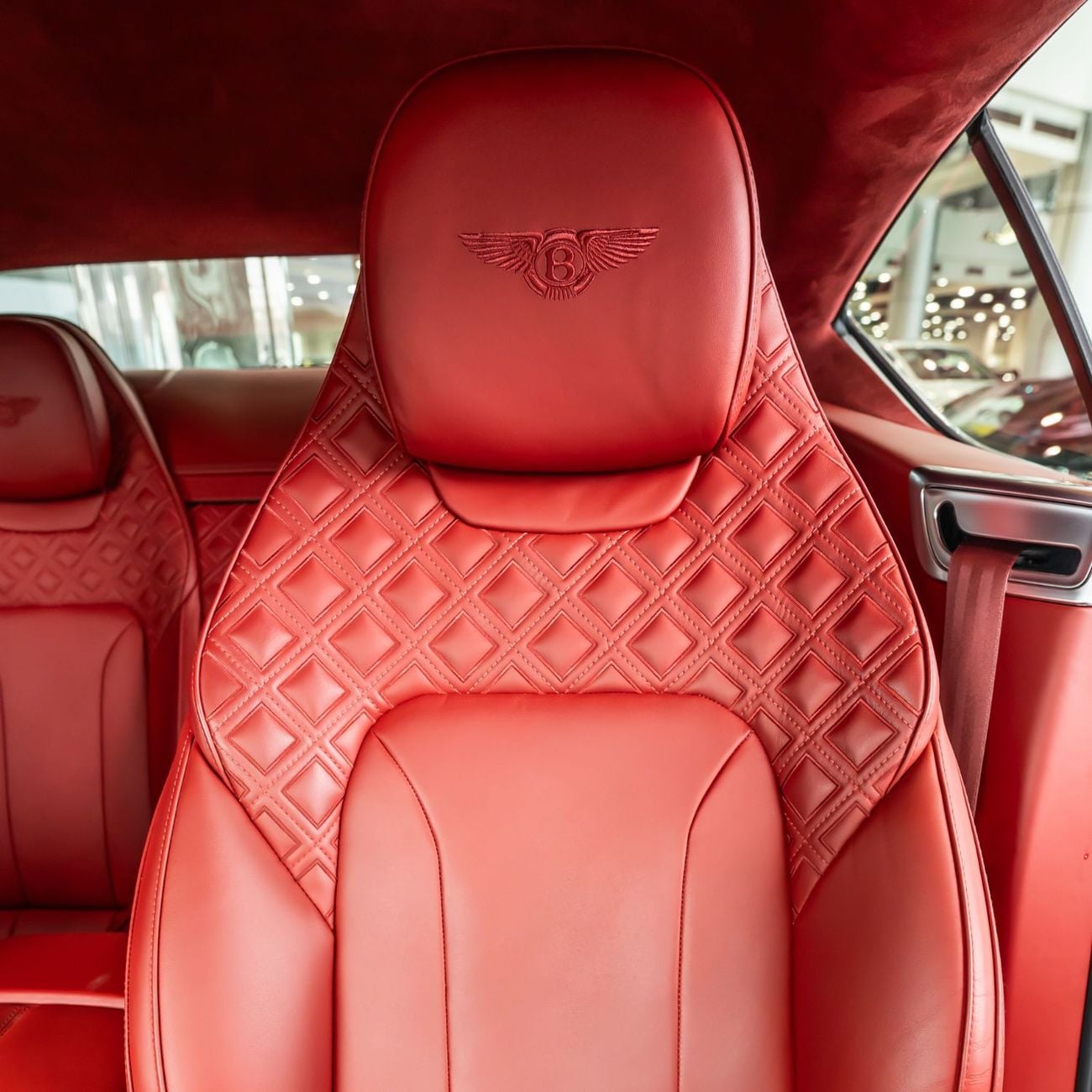 بنتلي كونتيننتال جي تي 4.0T V8