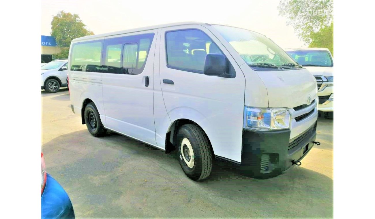 Toyota Hiace diesel / Year 2020 - 0 KM /13 seater