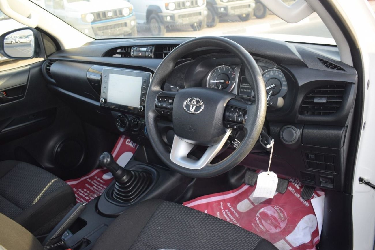 تويوتا هيلوكس مقصورة فردية