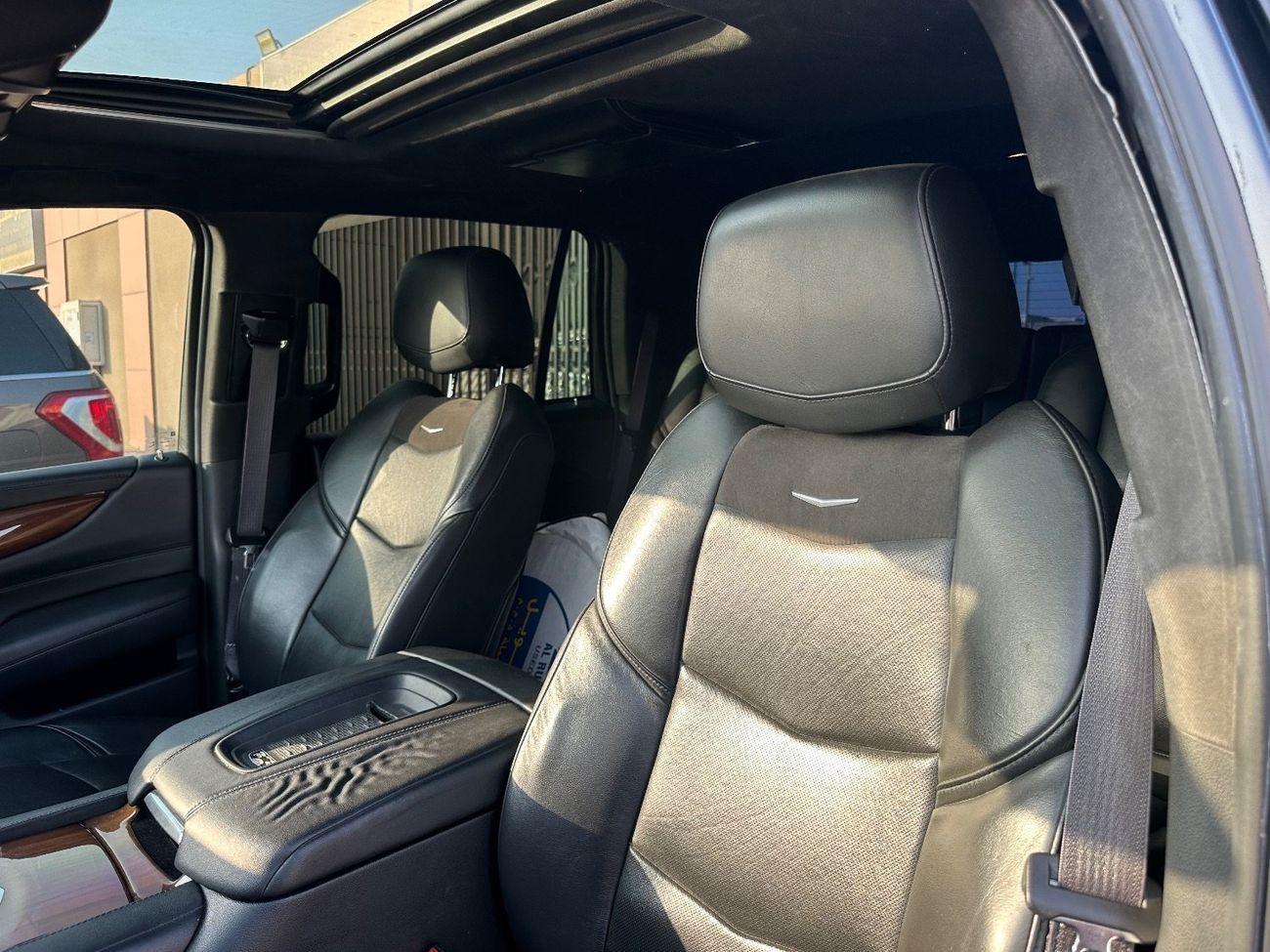 كاديلاك إسكالاد Premium 6.2L