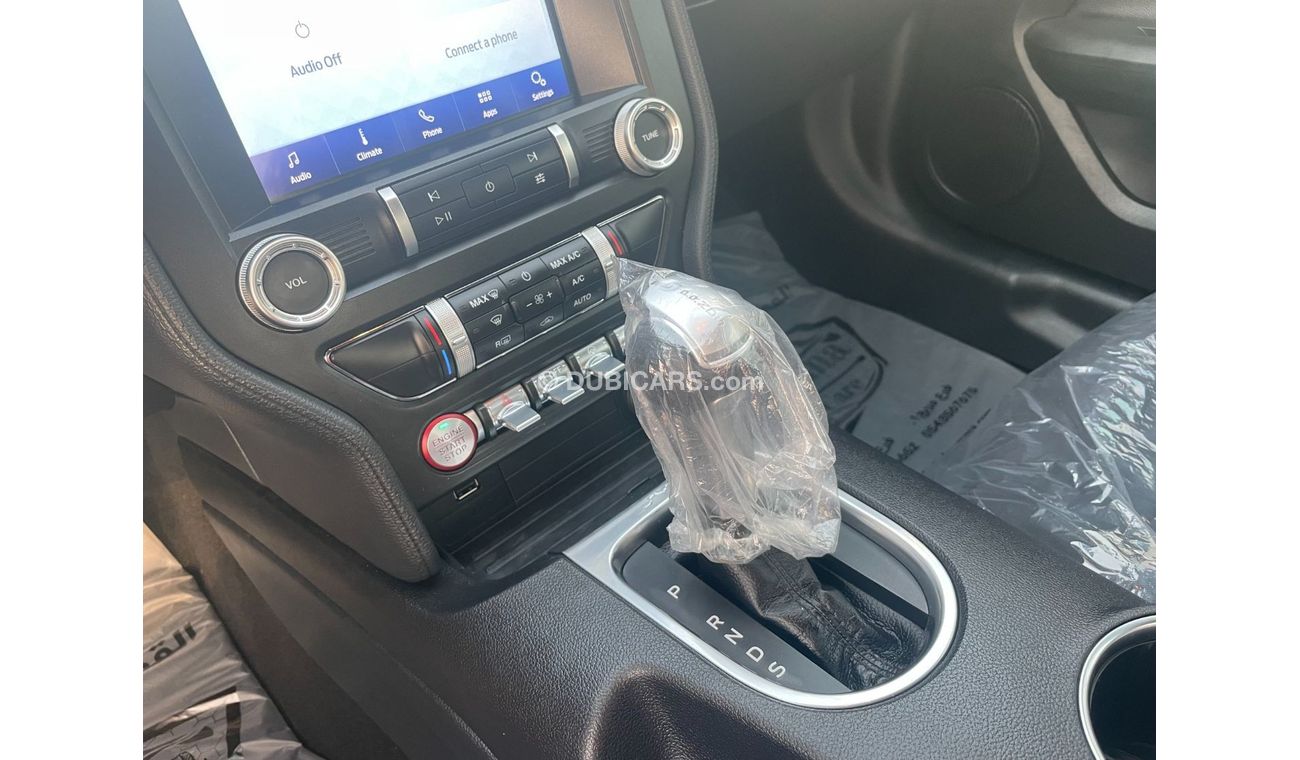 Ford Mustang EcoBoost Model 2020 2.3L RWD -  USA specs / low mileage