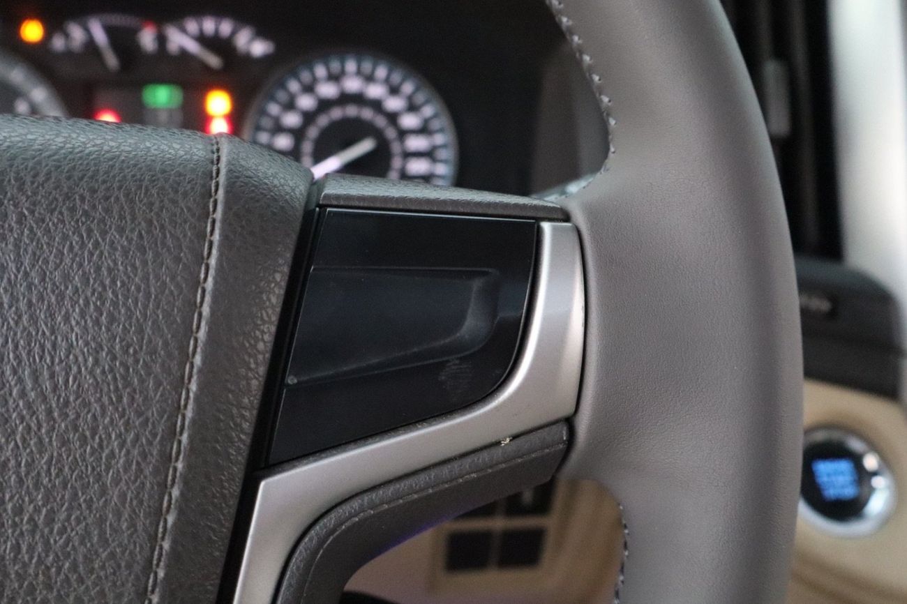 تويوتا لاند كروزر GXR 4.0L (271 HP) 4WD