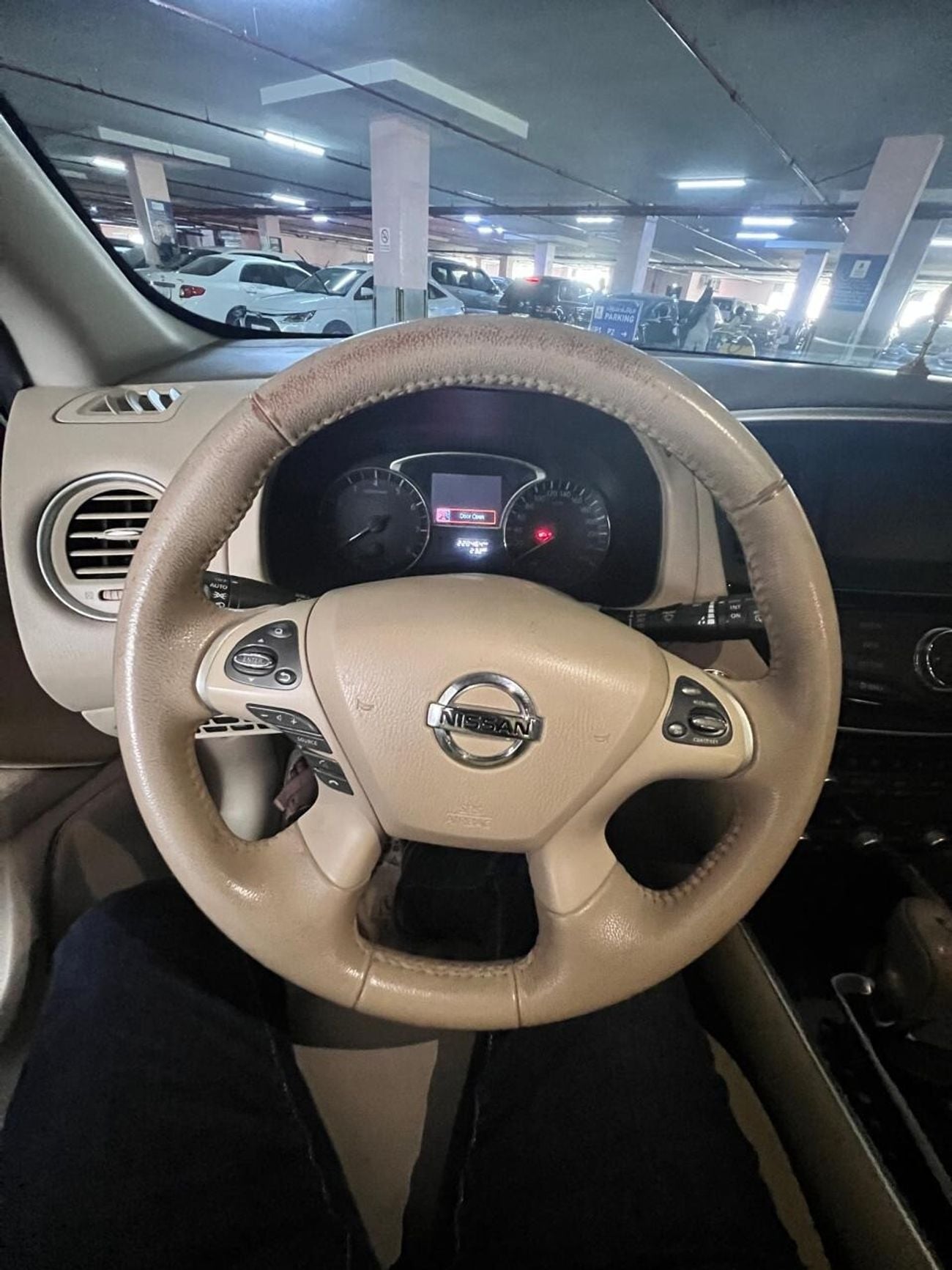 Nissan Pathfinder SV