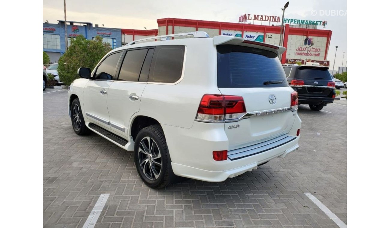 تويوتا لاند كروزر LAND CRUSIER GXR V6 2013