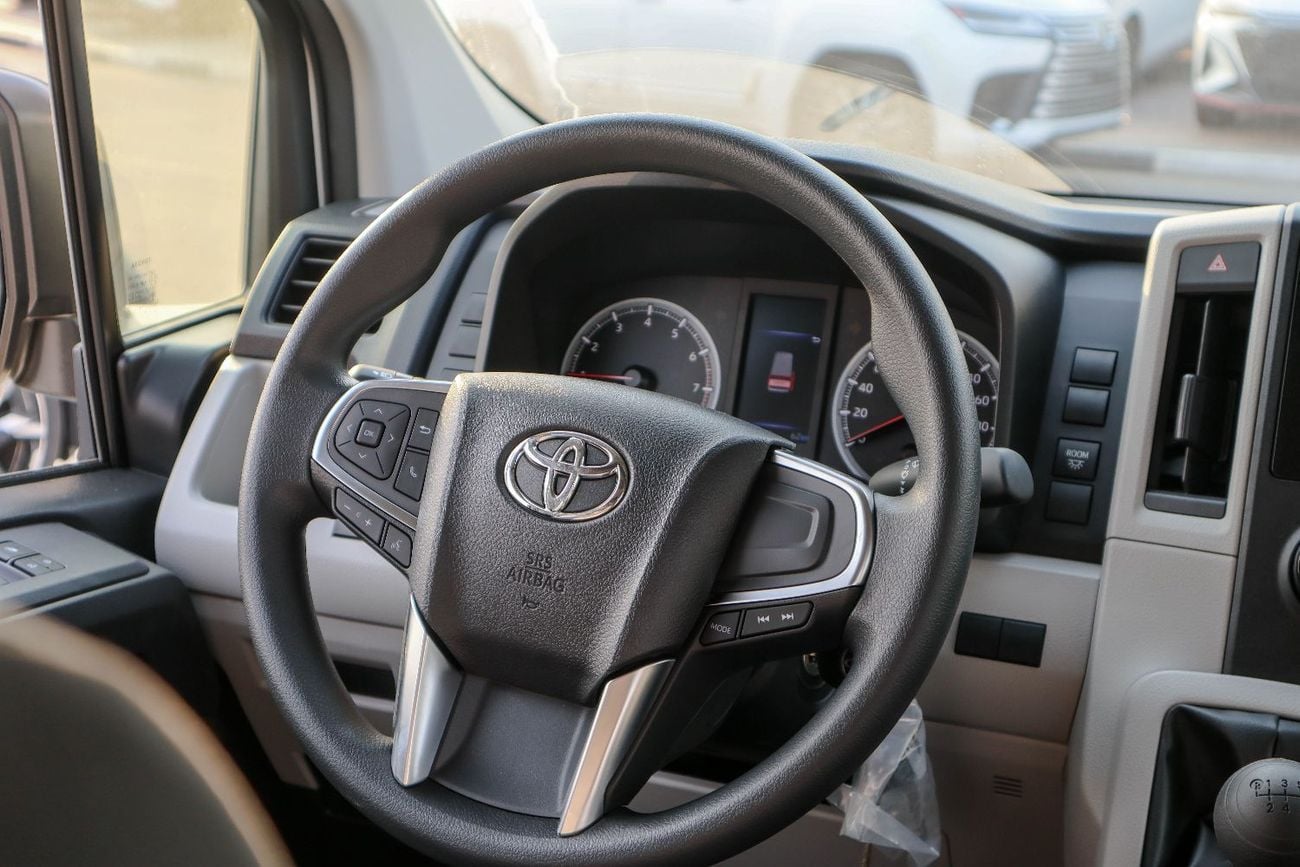 Toyota Hiace GL Toyota Hiace 3.5L Petrol – 2026 Model 13 seater ▾