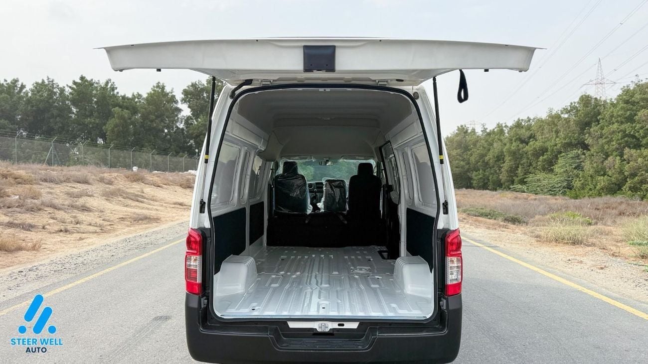 Nissan Urvan HIGH ROOF WIDE BODY 3-Seater Manual (4-Door) NV350 Highroof Delivery Van GCC Manual White