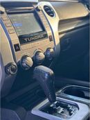 Toyota Tundra Crewmax SR5 5.7L