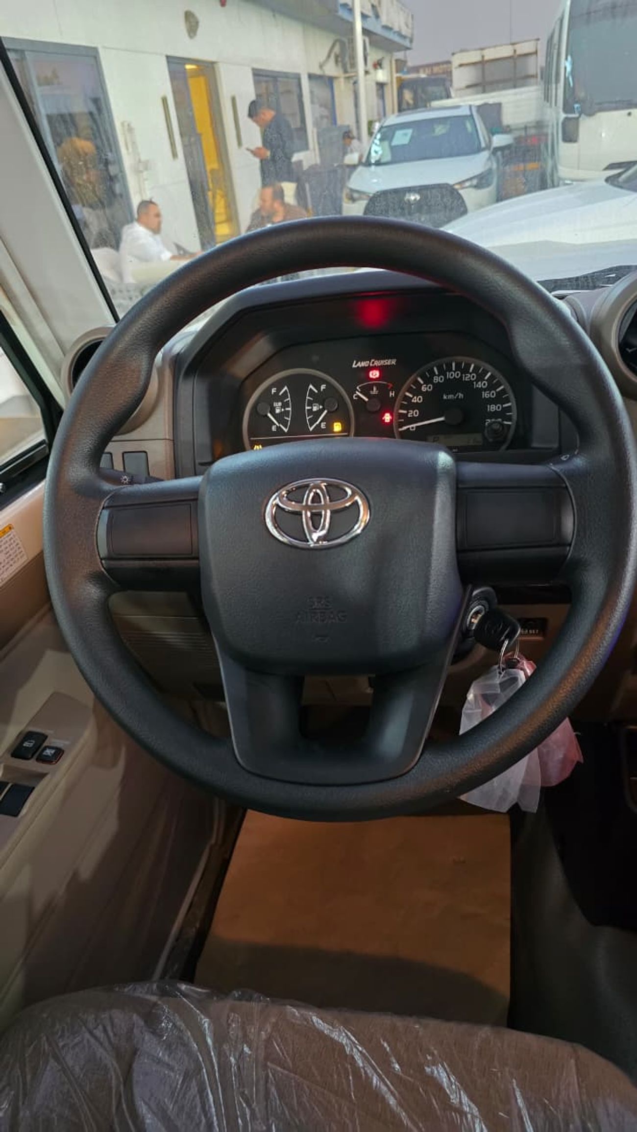 تويوتا لاند كروزر 70 LX 2.8L