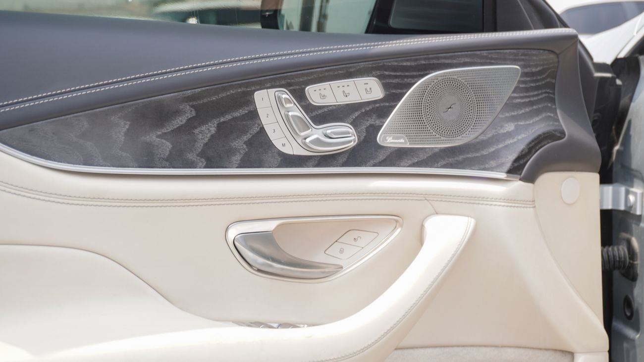 مرسيدس بنز ايه ام جي جي تي 53