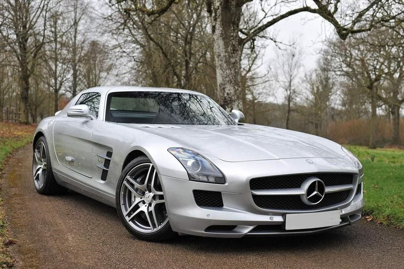 Mercedes-Benz SLS AMG Std 6.2L EUROPEAN SPEC Mercedes SLS in great condition