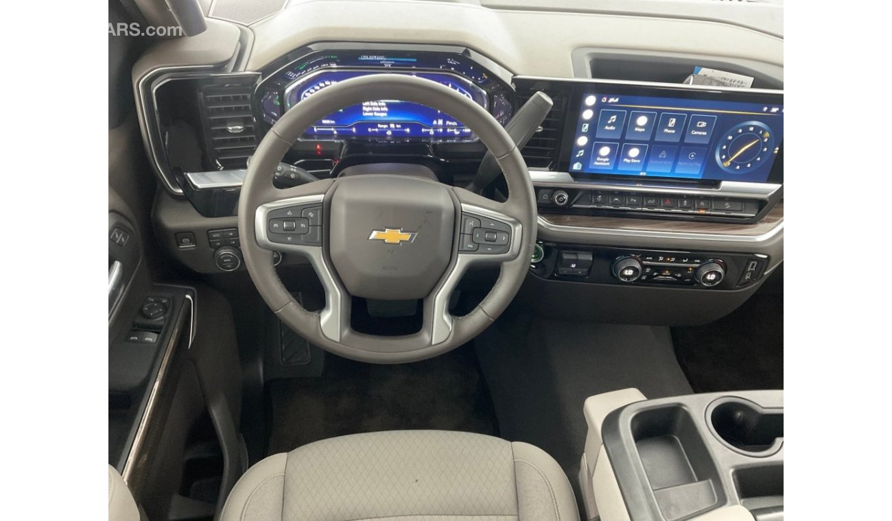 Chevrolet Silverado LT Z71 Trail Boss - Regular Cab