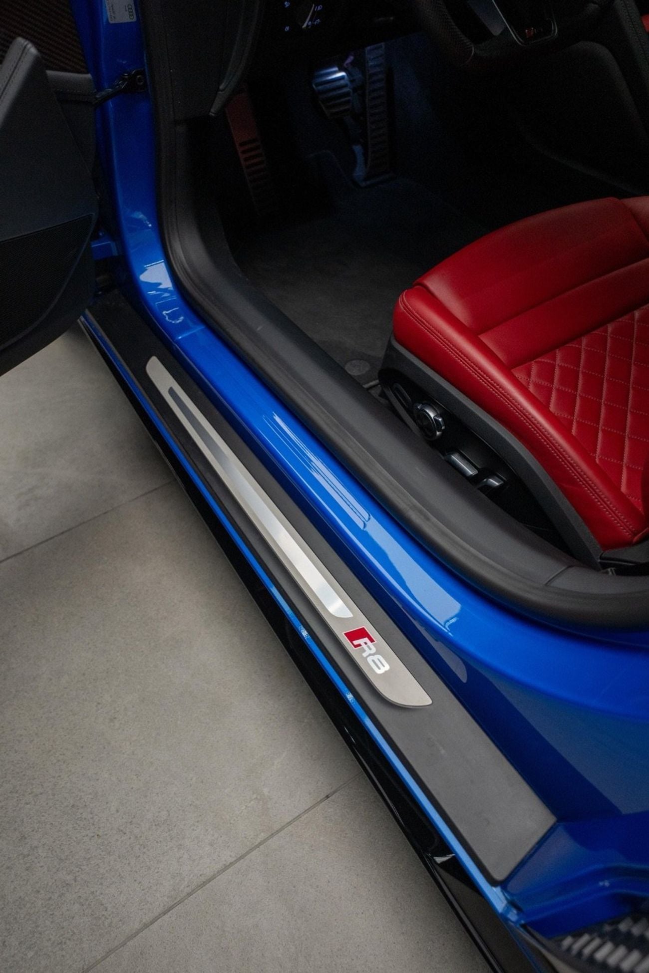 Audi R8 V10 PLUS FSI 5.2L