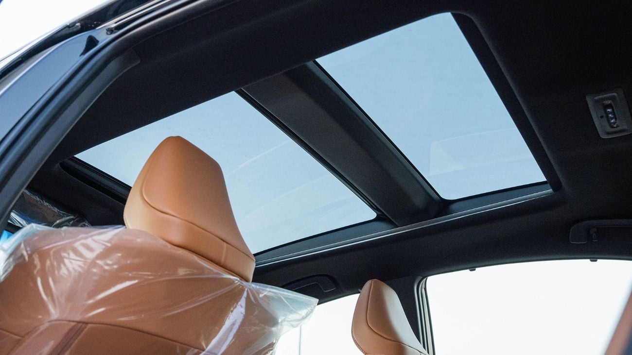 تويوتا كامري 2026 Toyota Camry Lumiere 2.5L AT Hybrid (Black-Tan)