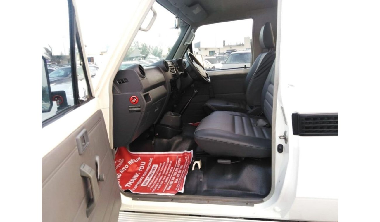 Toyota Land Cruiser Pick Up RIGHT HAND DRIVE (Stock no PM 541 )