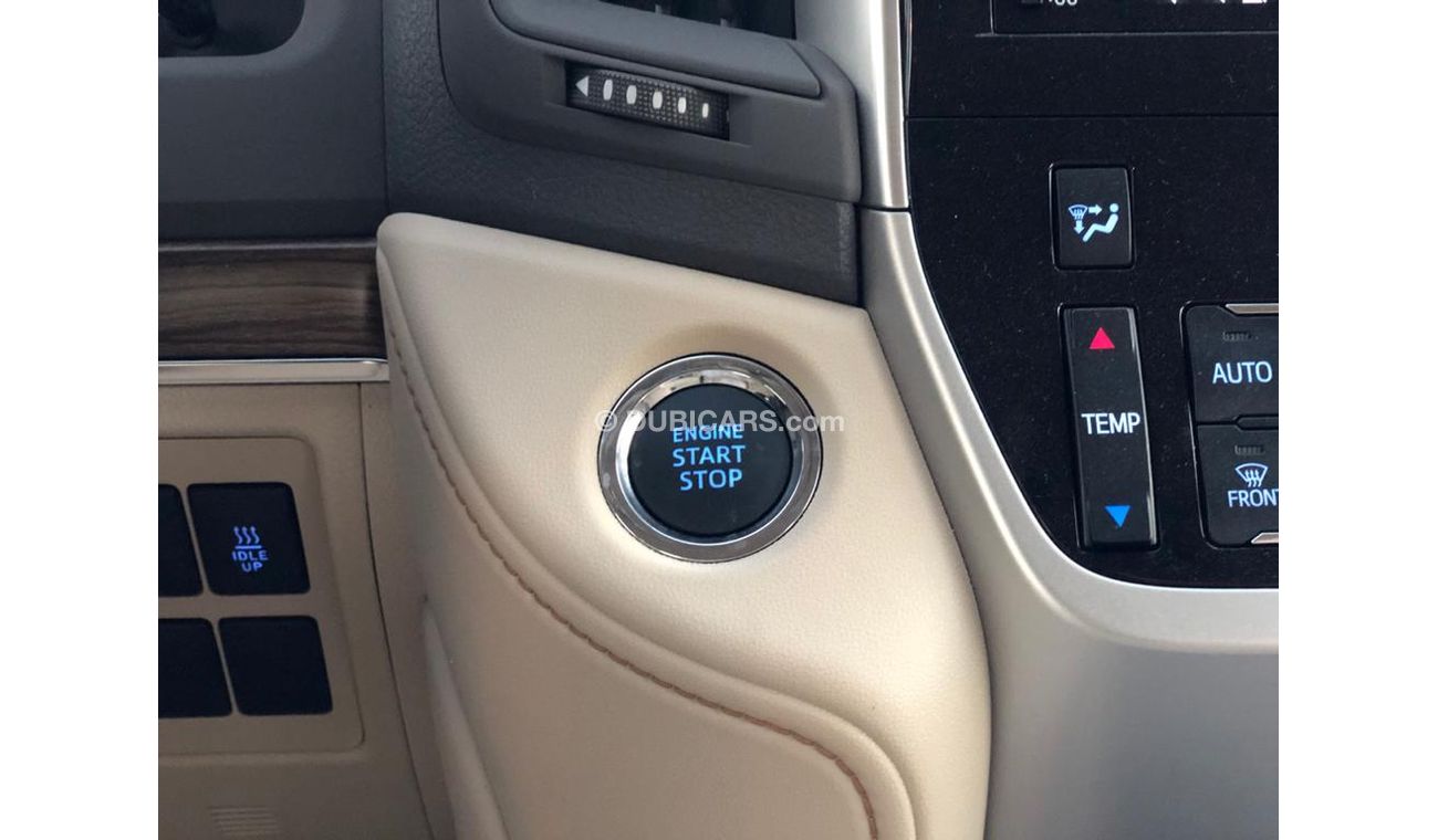 Toyota Land Cruiser GXR V8 Diesel, Alloy Rims 18'', DVD + Back Camera, Rear AC, Cool Box, Push Start