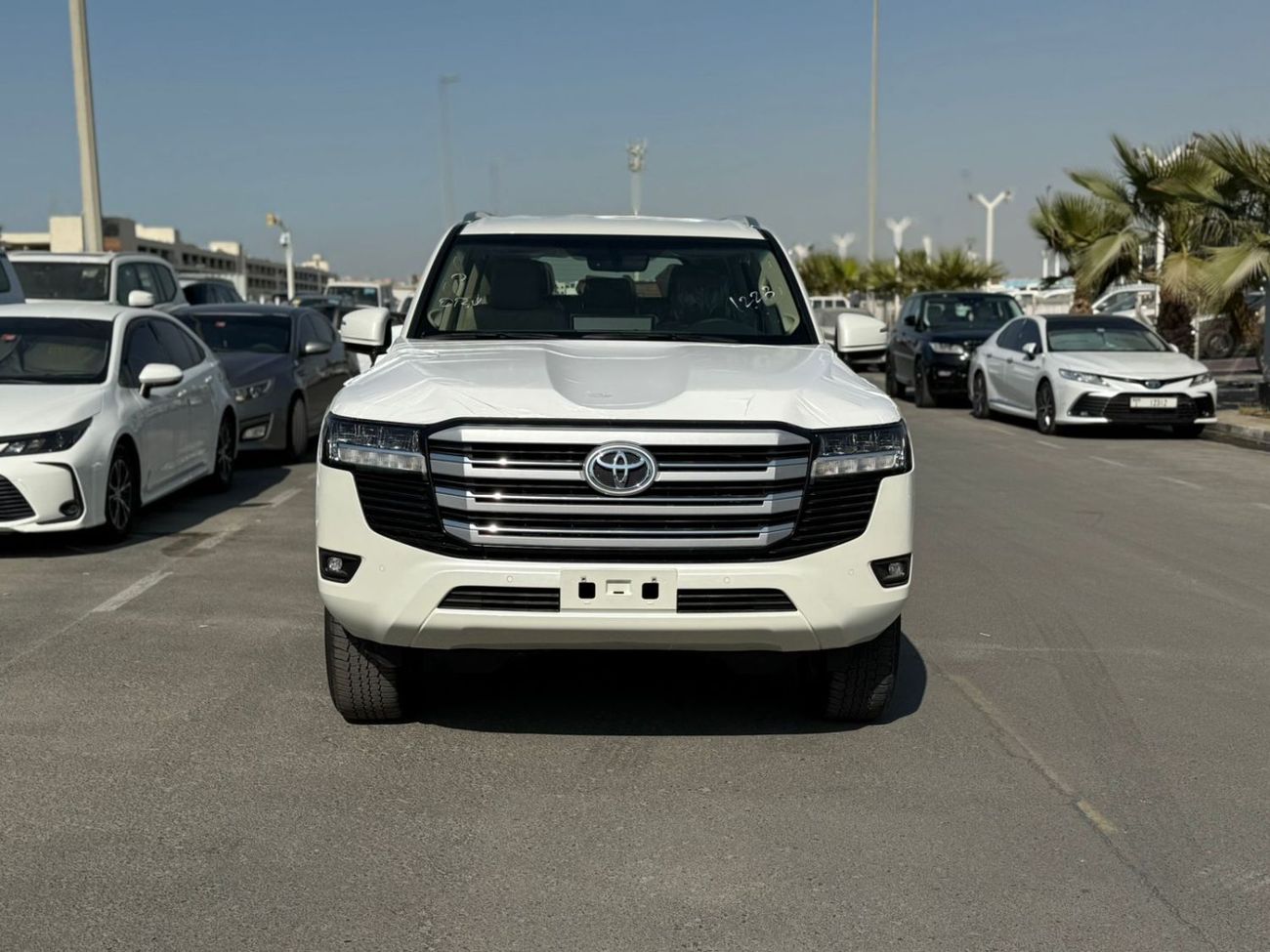 Toyota Land Cruiser GXR 3.5L TWIN TURBO WITHOUT SUNROOF 2025 MODEL