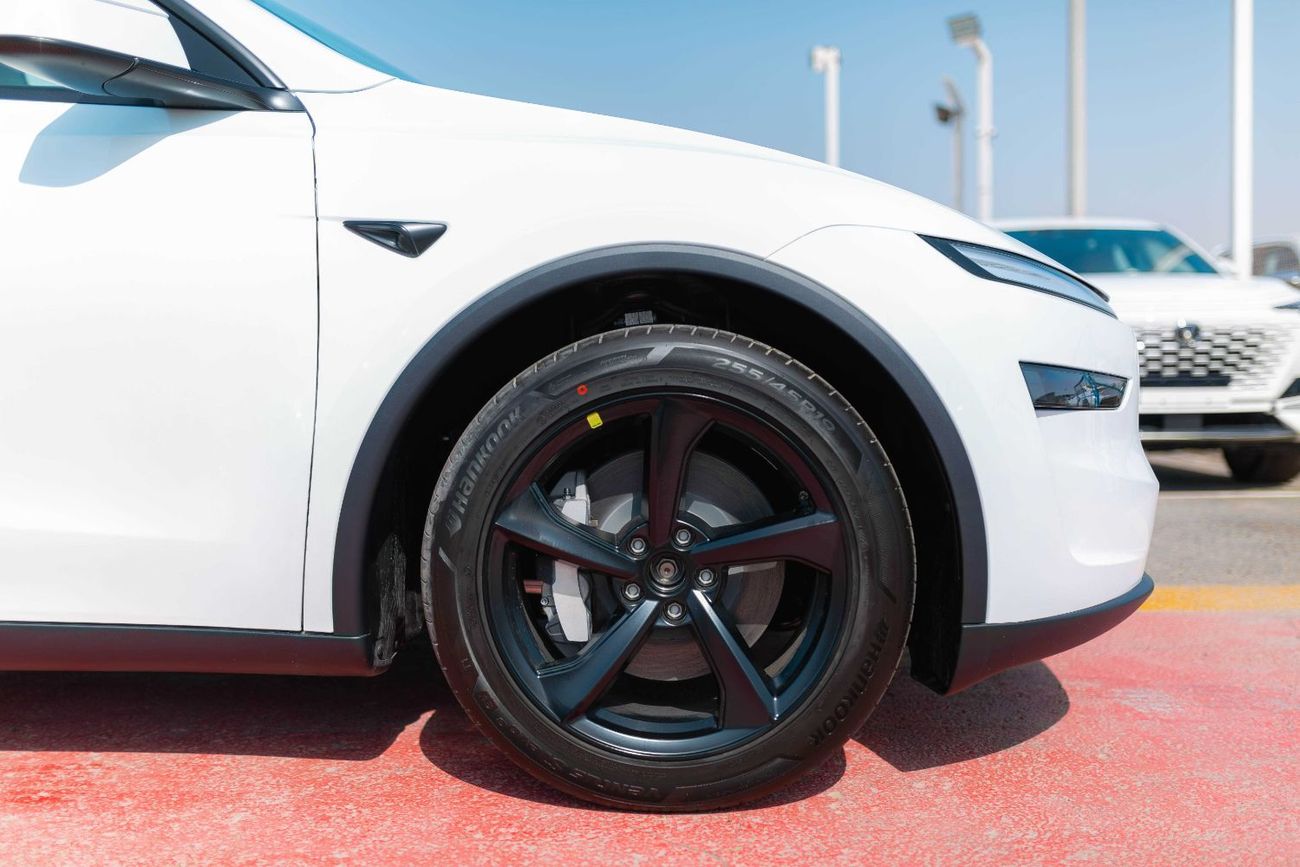 Tesla Model Y Tesla Model Y Long Range (719KM) 2025