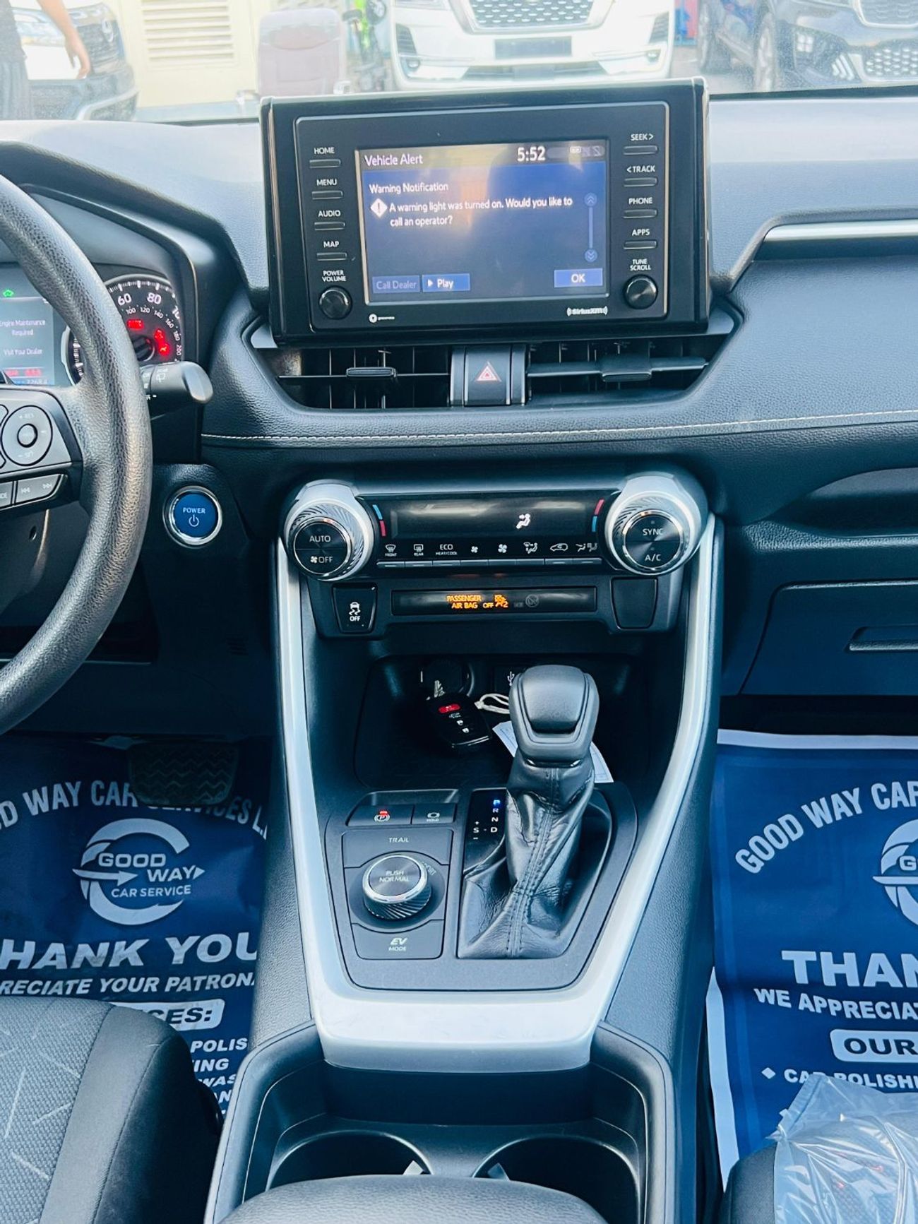 تويوتا راف ٤ Toyota RAV4 XLE   Left Hand Drive  Model: 2021 Push button start,