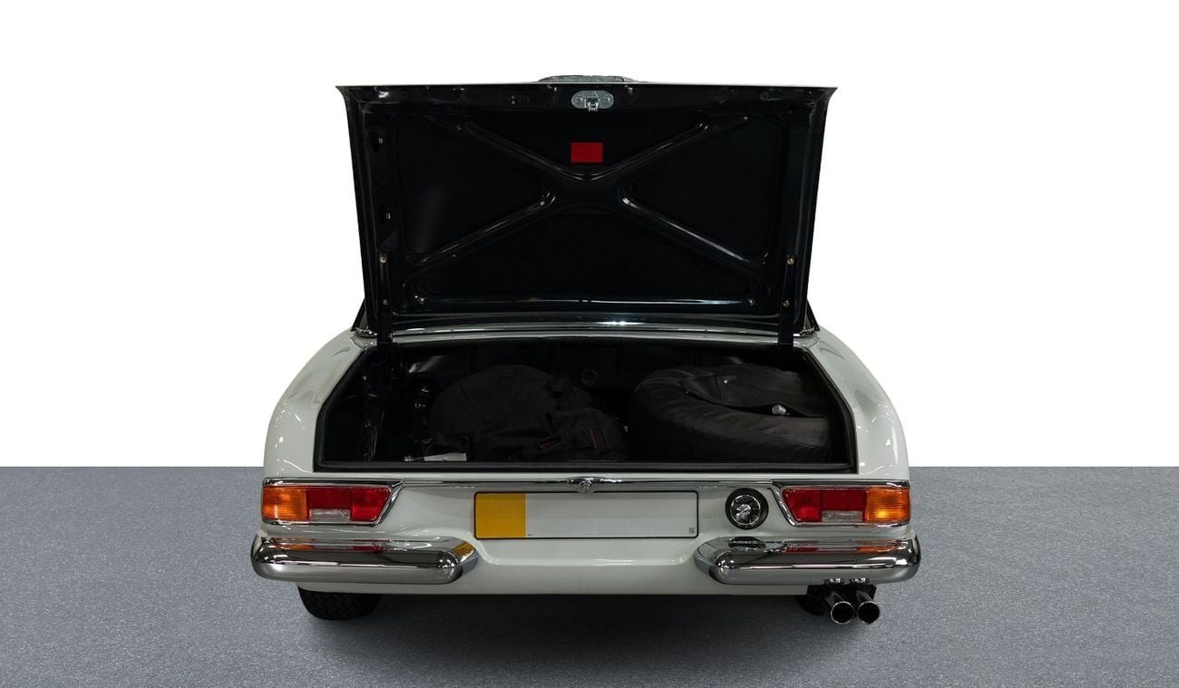 برابوس كلاسيك - مرسيدس بنز 280 SL باغودا