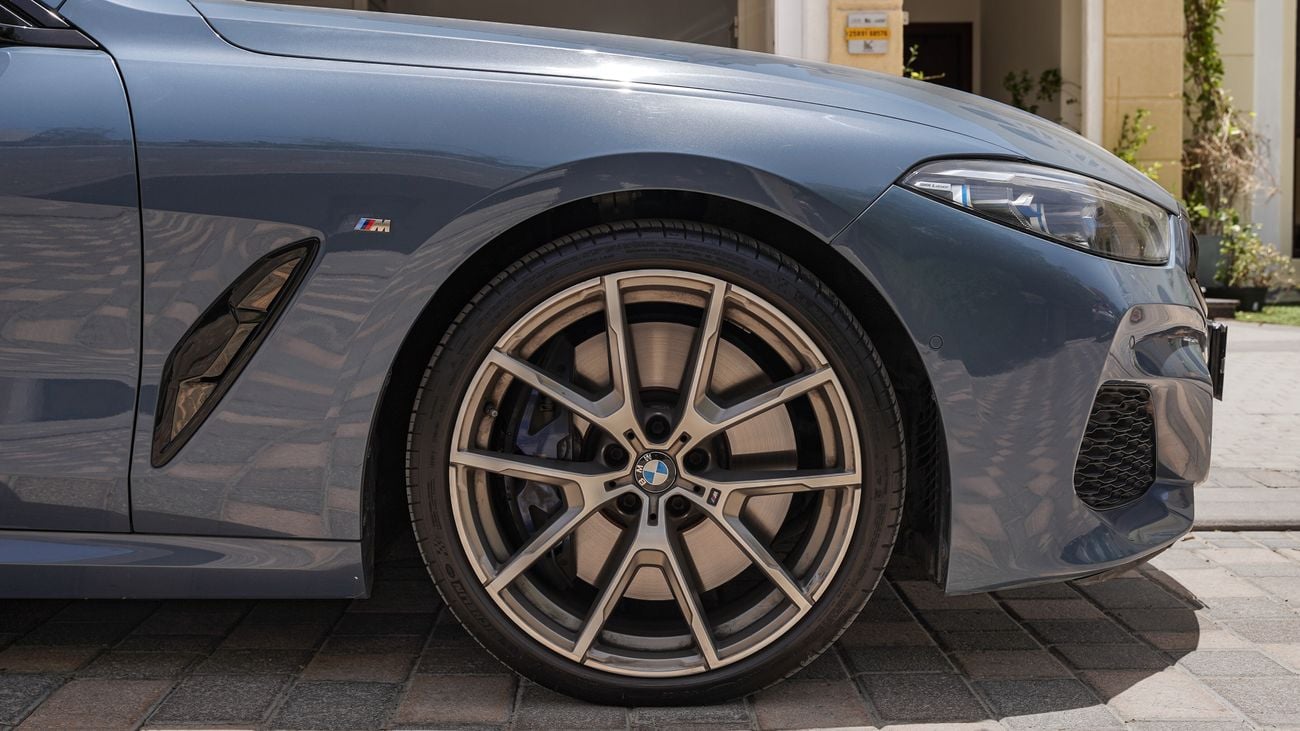 بي أم دبليو M850i