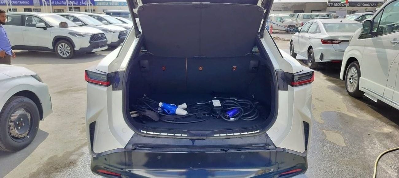 Lexus RZ 450e LEXUS RZ 450e FULLY ELECTRIC CAR