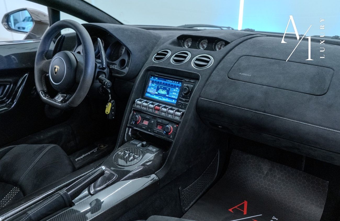 لامبورغيني جاياردو 2010 Lamborghini Gallardo Superleggera, Low Kms, Carbon Fibre, Excellent Conditions, European Spec