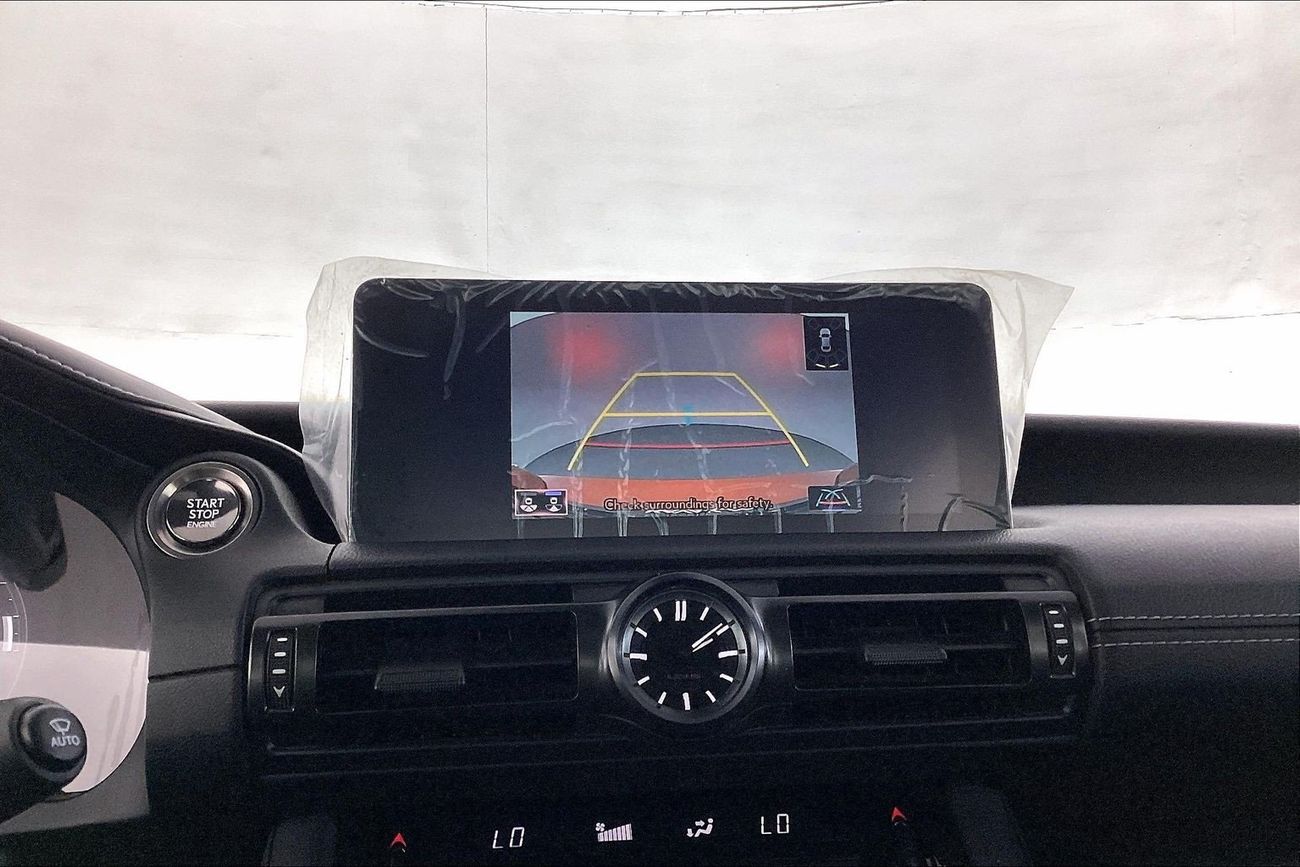 لكزس IS 350 F Sport Platinum | شامل الضمان | 0 ﺪﻔﻋﺓ ﺃﻮﻟﻯ