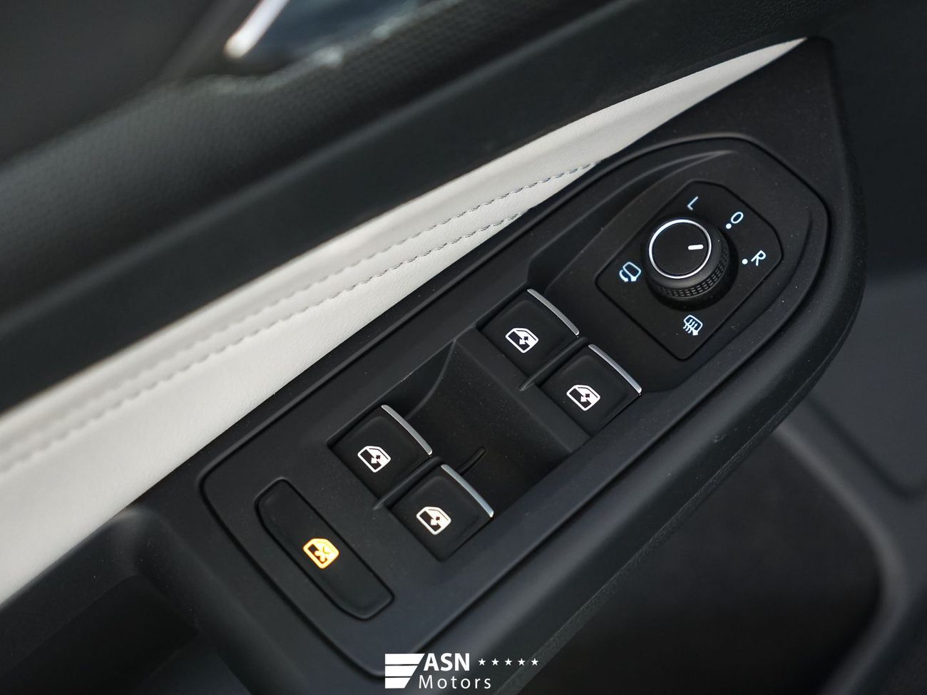 Volkswagen Golf R-Line Black Package Full Edition 2025 (Export Price)