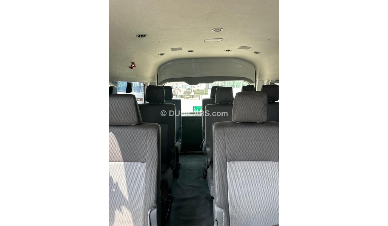 Toyota Hiace GLS - High Roof