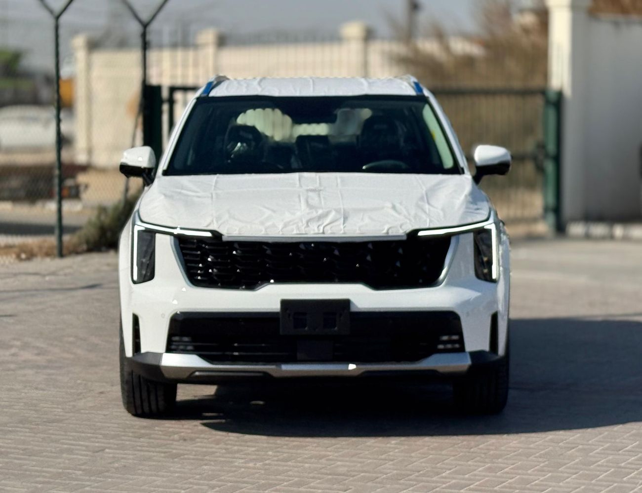 كيا سورينتو EX Prestige 2.5L Petrol 4WD 2026 Model Export ONLY @ 129,500 AED