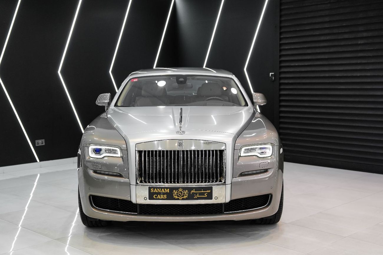 Rolls-Royce Ghost Std 6.6L Series II, Silver Satin Bonnet, Rear Entertainment, Starlight, Very Low KM, GCC Spec!!