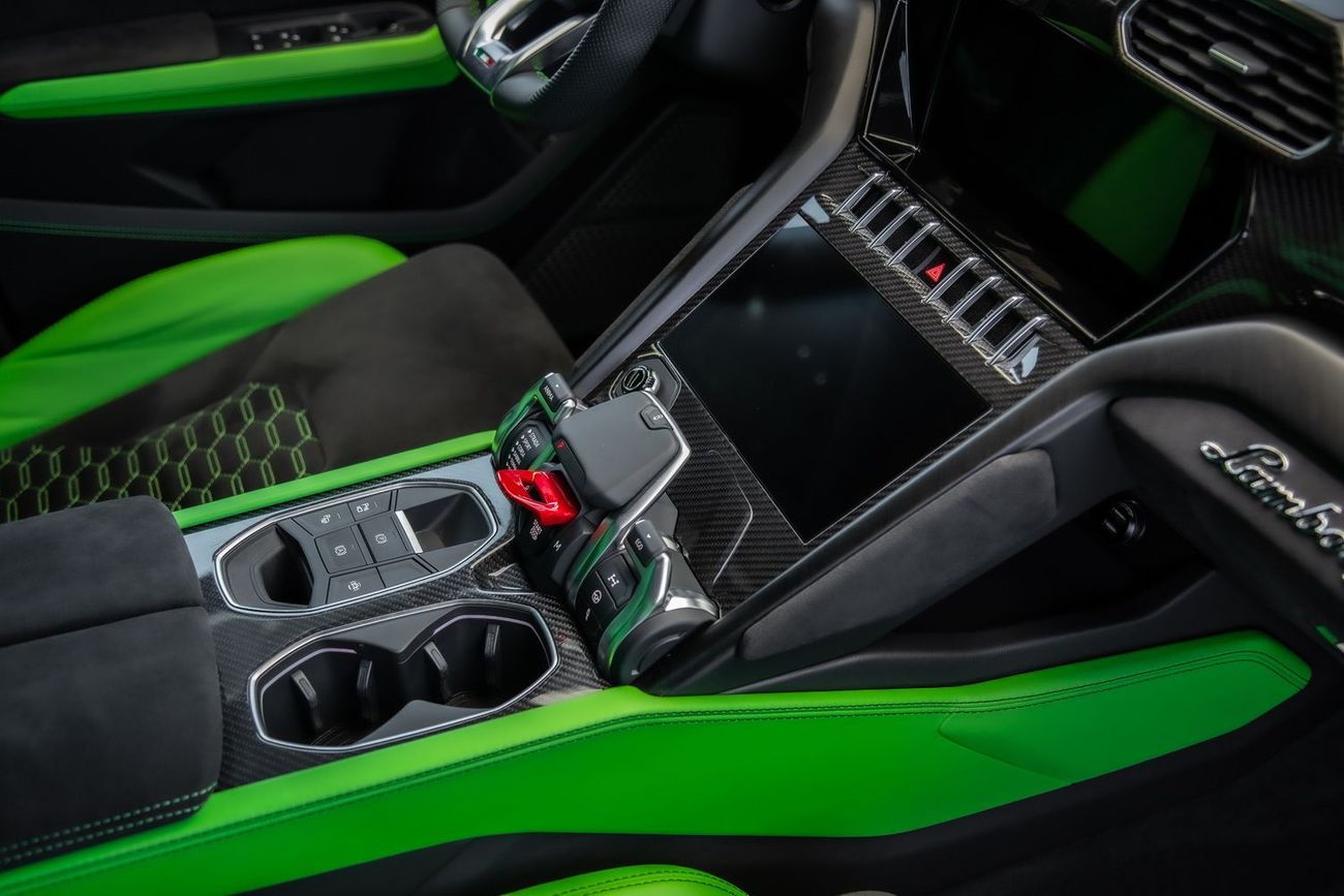 Lamborghini Urus STD 4.0T V8 CAPSULE