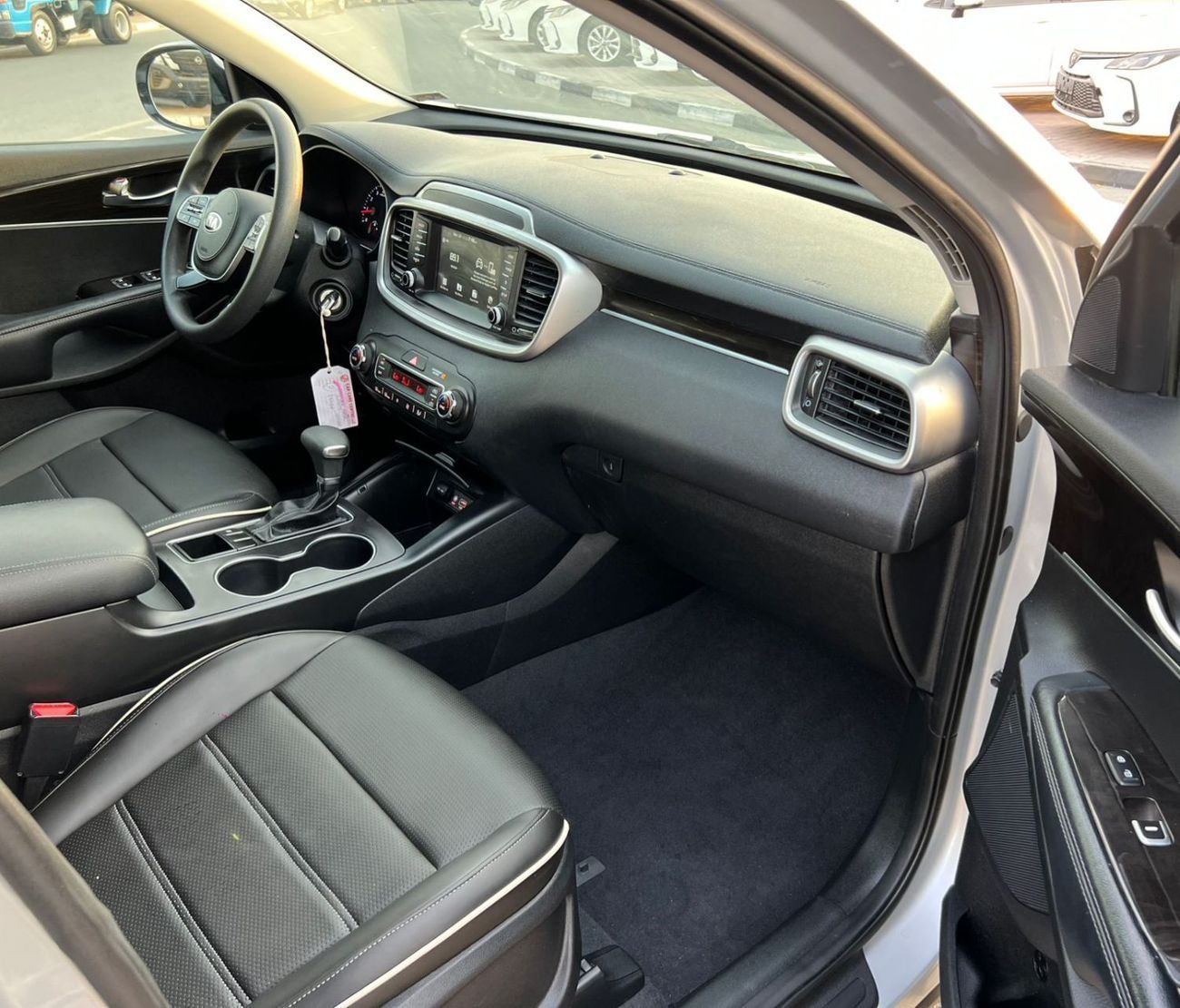 Kia Sorento 2019 Kia Sorento MidOption -3.3L V6 - Rear Camera - Auto trunk - Leather Seat -