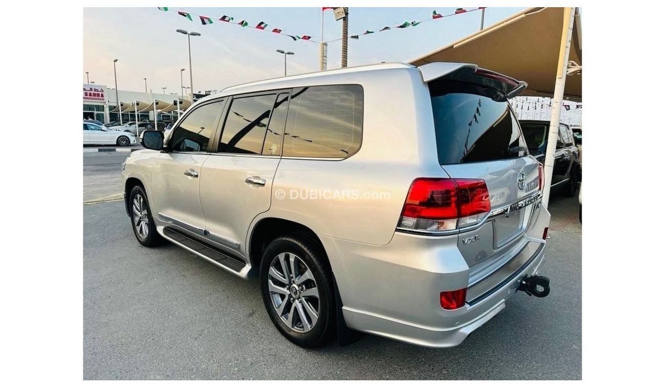 Toyota Land Cruiser VXR