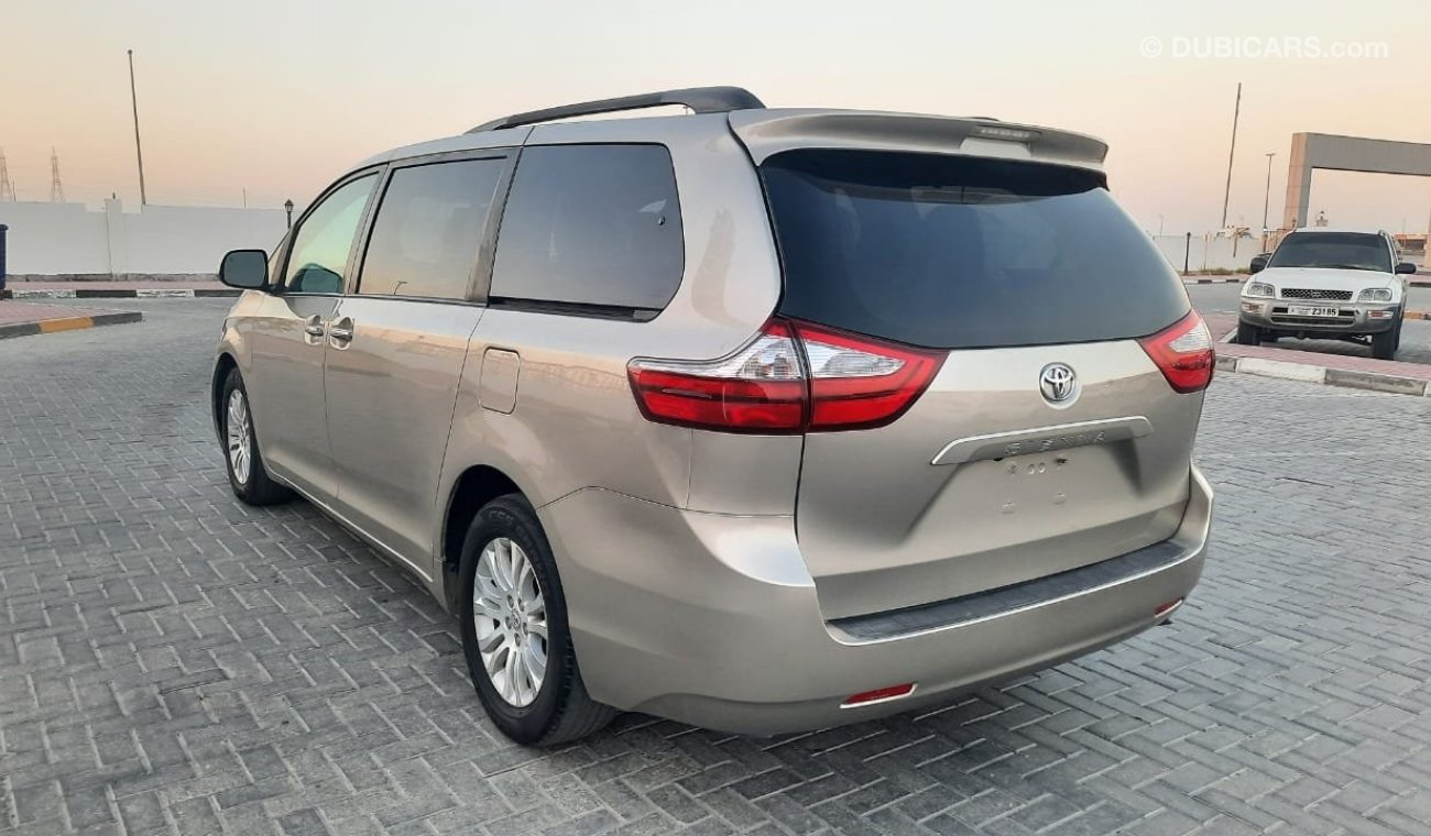 Toyota sienna dubai Toyota sienna dubai