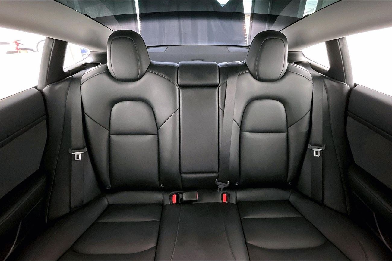 Jeep Grand Cherokee Laredo| 1 year free warranty | Exclusive Eid offer