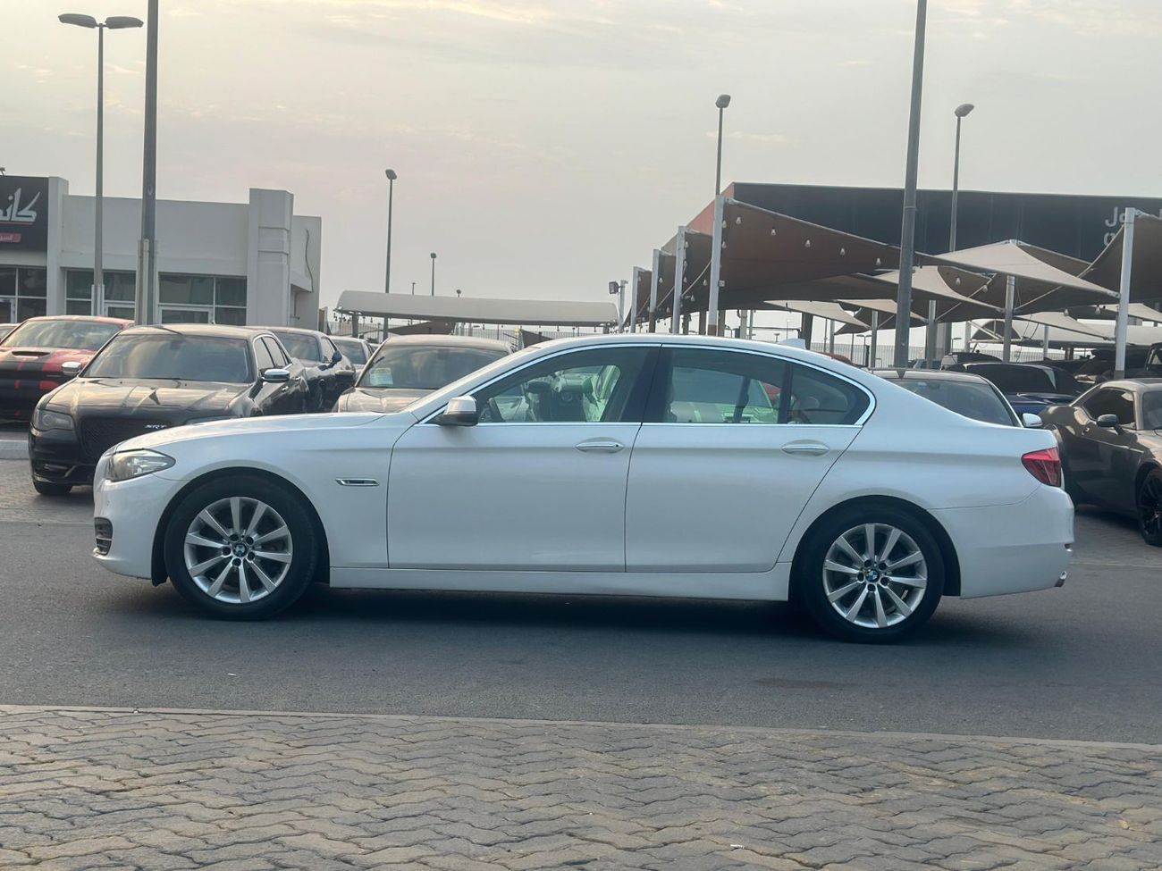 بي أم دبليو 520i