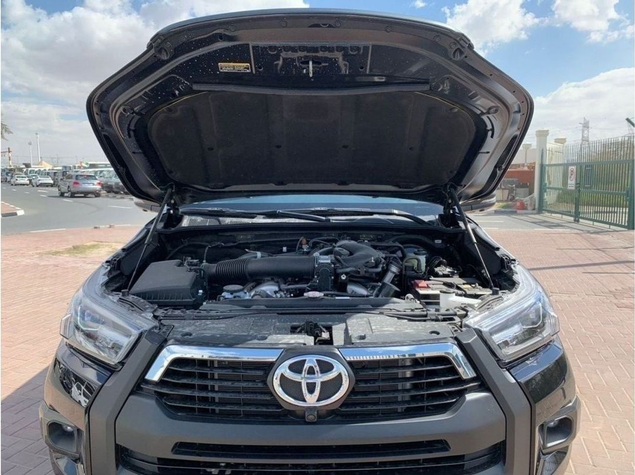 تويوتا هيلوكس ADVENTURE 4.0L PETROL 2024