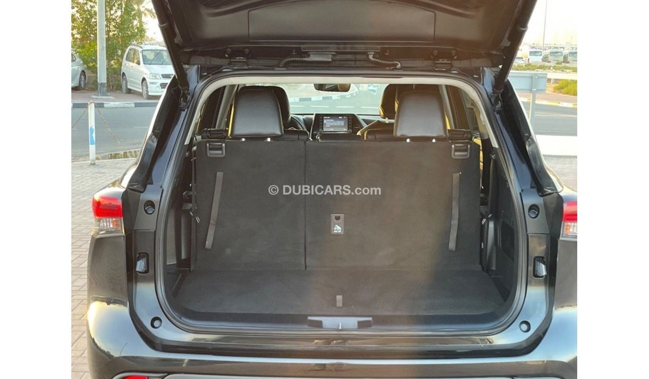 Toyota Highlander 2022 TOYOTA HIGHLANDER XLE 4x4 IMPORTED FROM USA