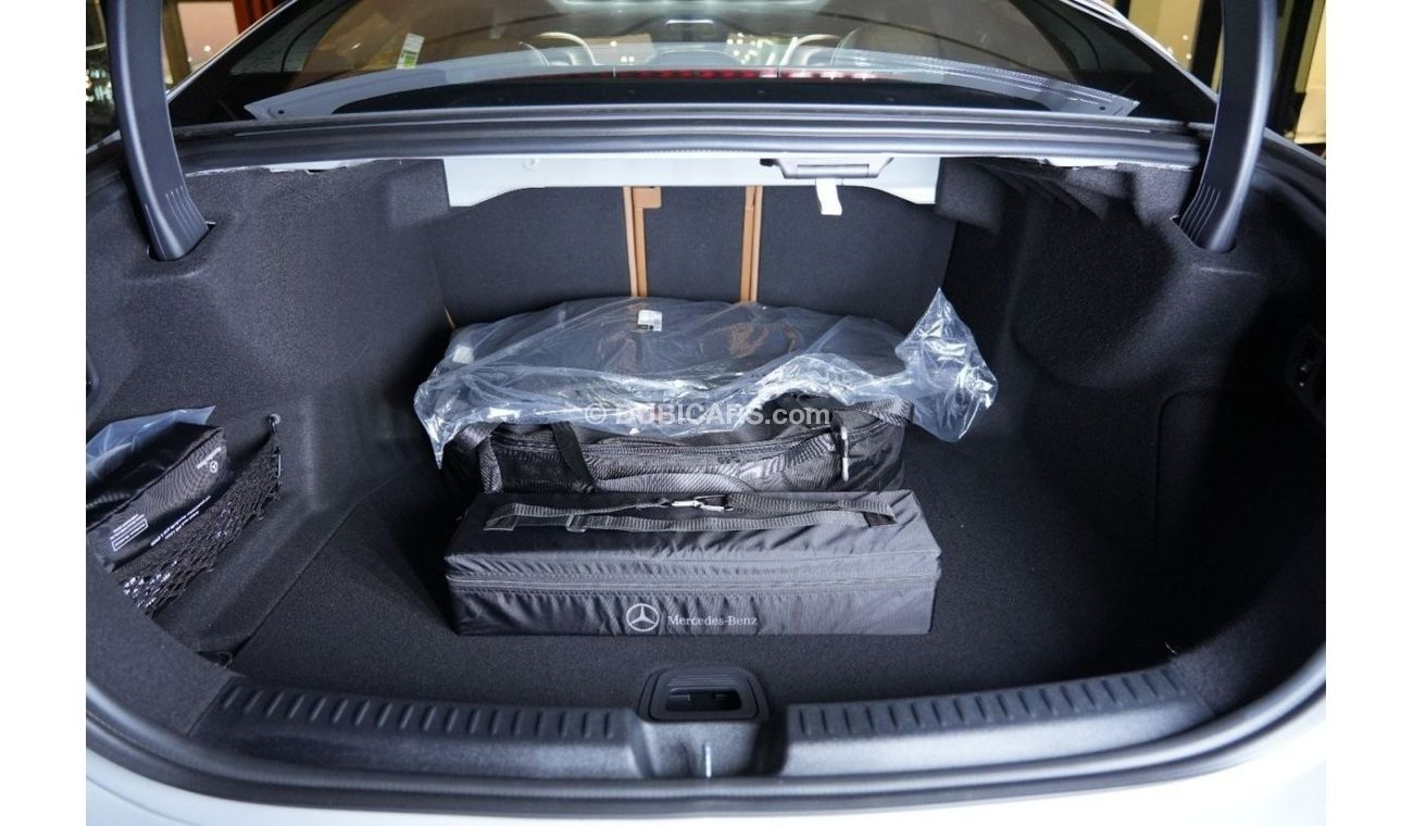 Mercedes-Benz E300 Mercedes-Benz E 300 | GCC 2024 0km | Full options | Agency Warranty | AMG Package | Panoramic | 360