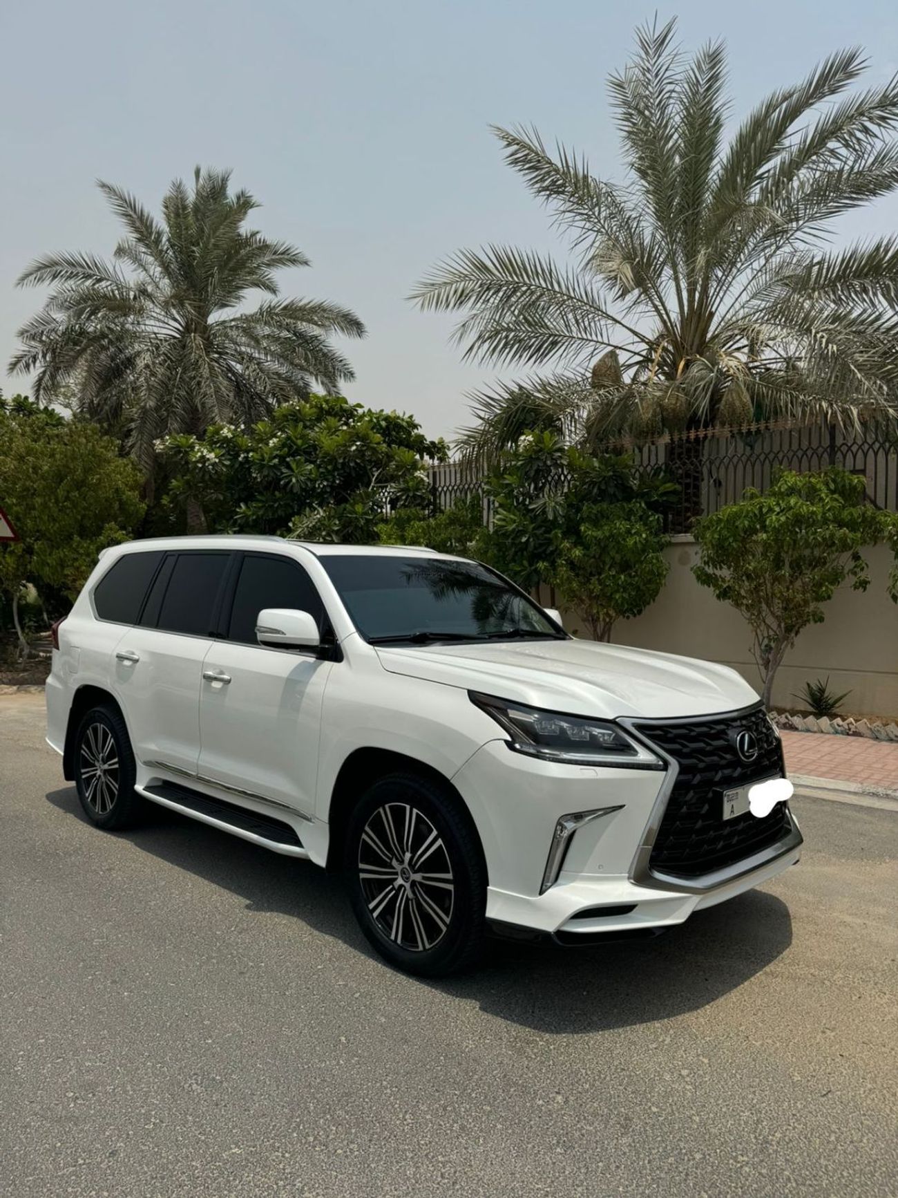 لكزس LX 570