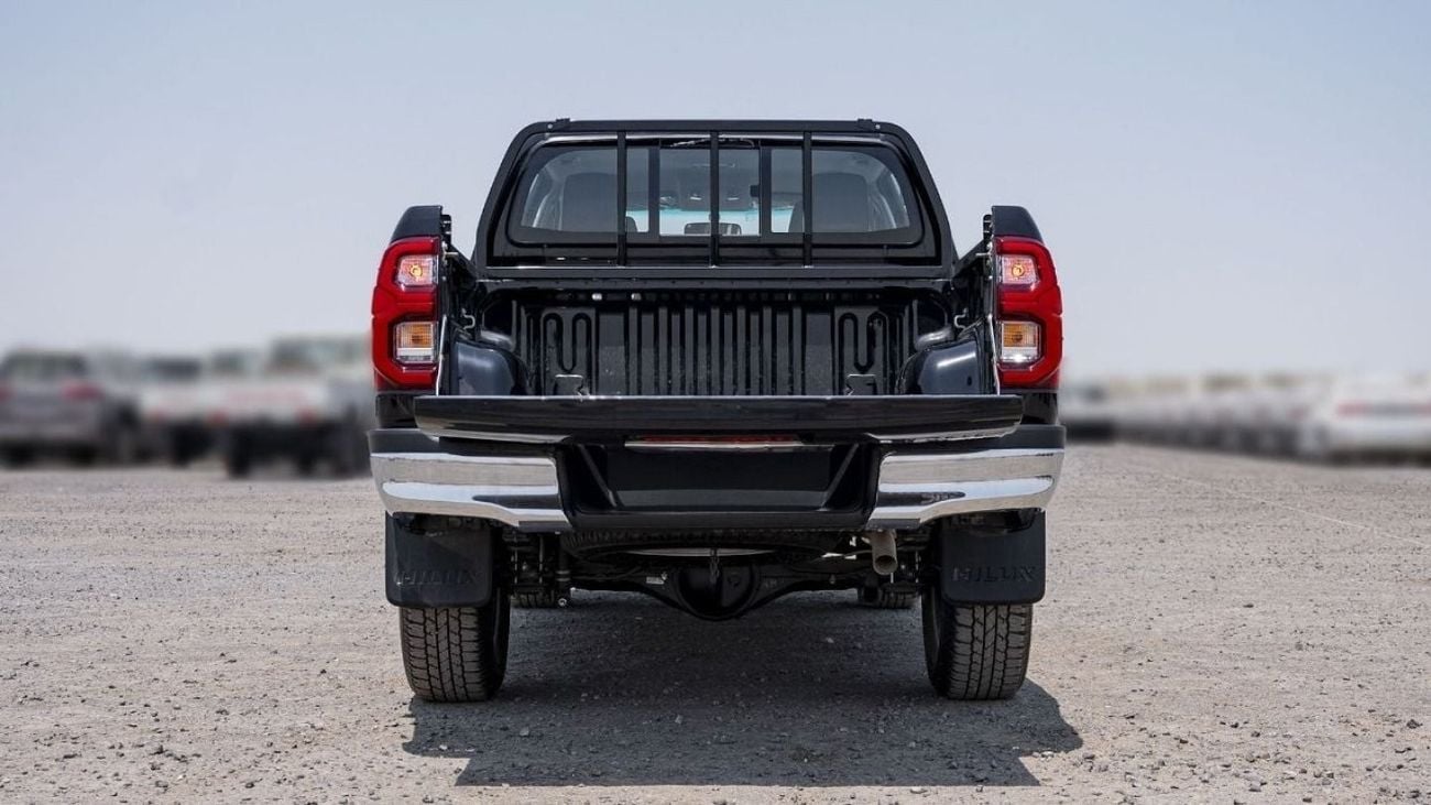 تويوتا هيلوكس Toyota Hilux 2.4L Diesel AT 4x4 Full Option 2025