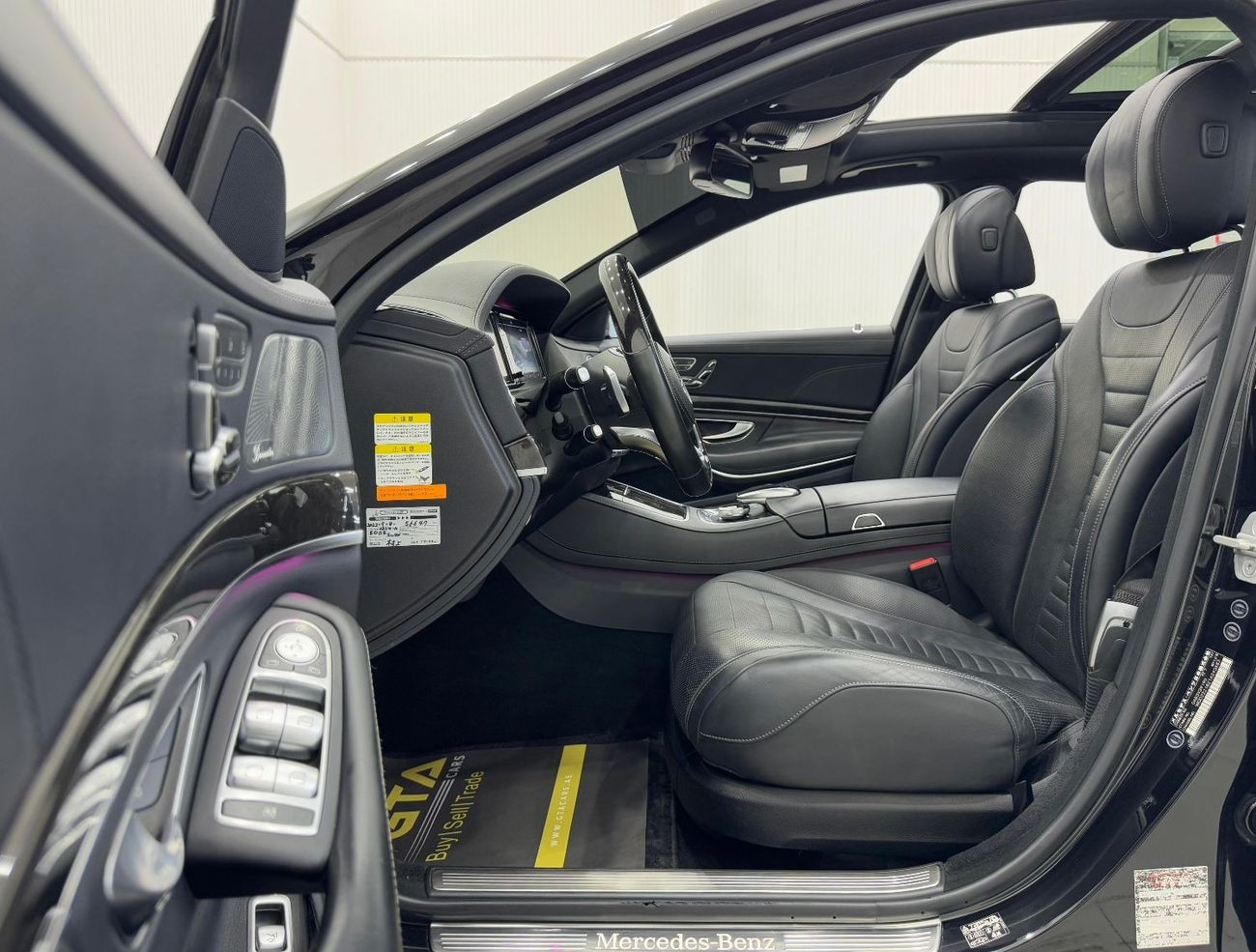 Mercedes-Benz S 550 AMG 2017 Mercedes Benz S550 AMG, Warranty, Full Options, Excellent Condition