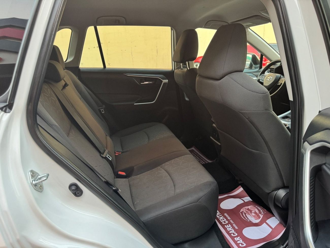 تويوتا راف ٤ 2021 XLE KEYLESS AWD 2.5L USA IMPORTED