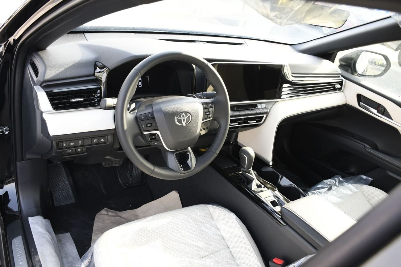 Toyota Camry GLE 2.5L PETROL (READY STOCK)